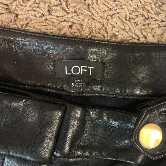 LOFT Curvy Leather Pants - Picture 3 of 8